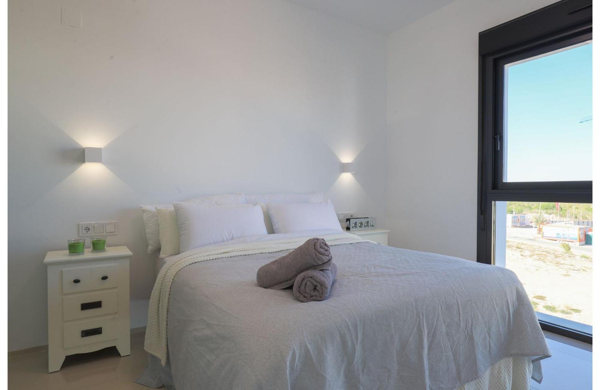 Myflats Luxury Beach Avenue Apartment อาเรนาเลส เดล ซอล ภายนอก รูปภาพ